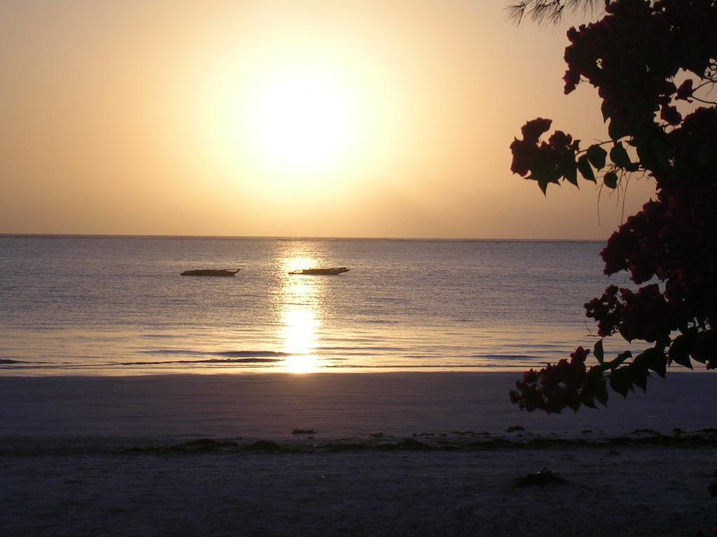 Le Zahir Lodge Ambatoloaka (Nosy Be) Exterior photo
